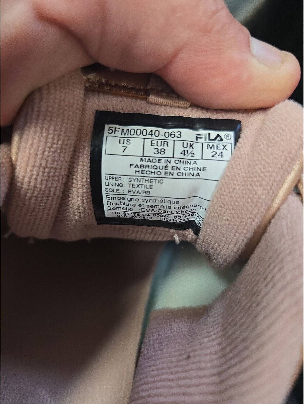Fila Women's Disruptor II Premium Athletic Shoe Rose Gold Size 7M - Picture 6 of 7